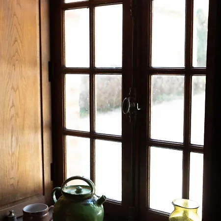 Holiday home Beautiful Castle In With Private Pool Le Veurdre